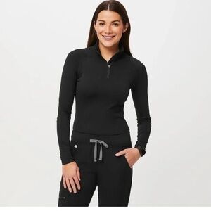 Figs quarter zip salta in black womens scrub top size small Euc